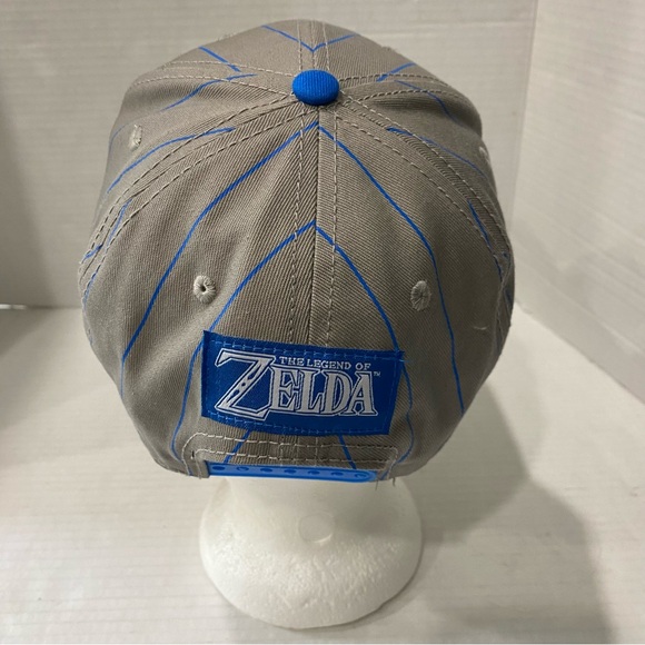 The Legend Of Zelda Hyrule Shield Snapback Hat Adult Gray Game Nintendo Cap - Picture 2 of 7